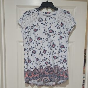 Daniel Rainn Floral Lace Blouse - White and Blue